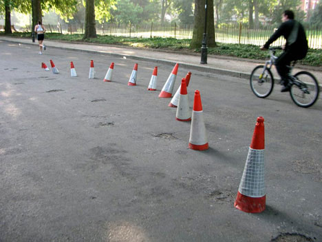 banksy-street-art-cones-sinking.jpg