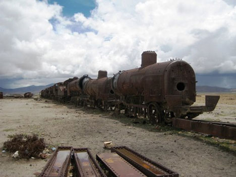 abandoned trains bolivia