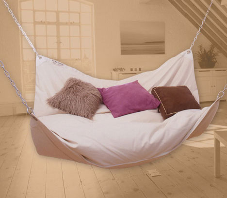 Le Beanock hammock bed