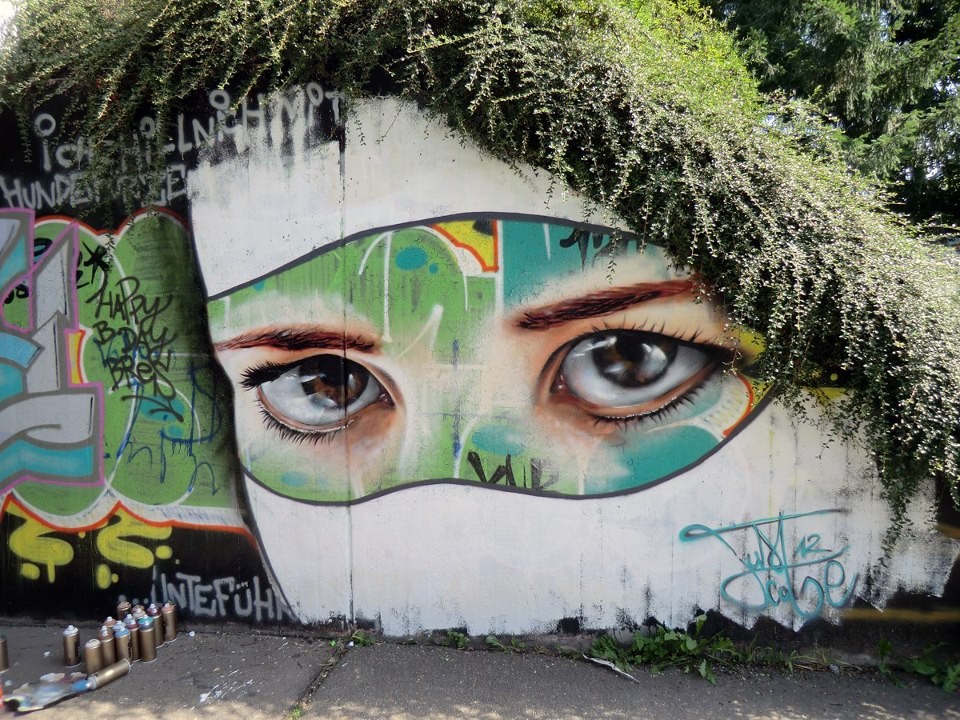 Street Art Lives 13 Installations That Interact With Nature Urbanist