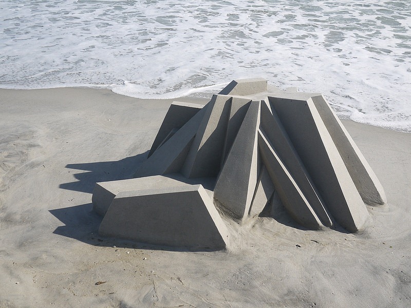 modernist-sand-castles-12.jpg