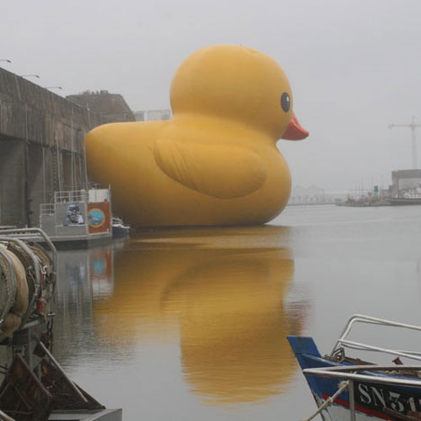 giant-rubber-duck