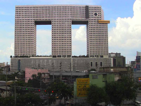 strange-skyscrapers-elephant-building.jpg