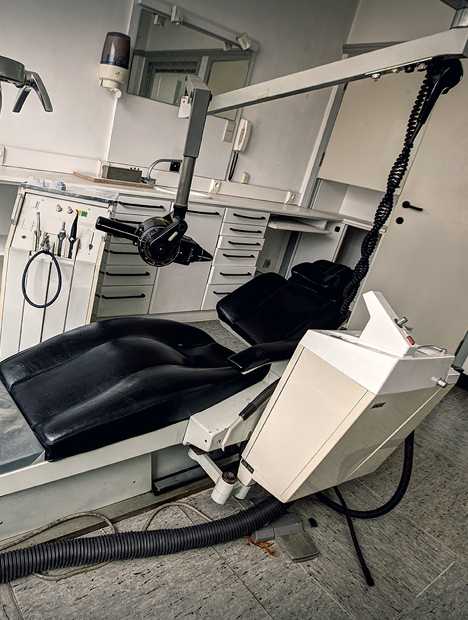 dentist Maison de Cerf abandoned Belgium