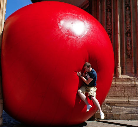Interactive Urban Art Red Ball 2