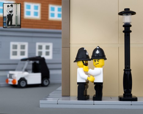 Lego Banksy "Kissing Coppers".