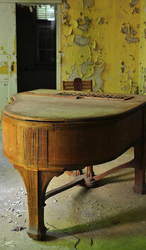 abandoned piano Sanatorium E Potsdam Germany