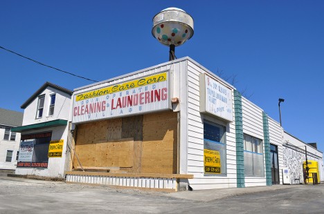 abandoned Fashion Care Cleaners laundromat Colonie NY