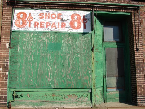8 Cents shoe repair store Peoria 2