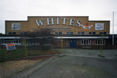 abandoned_Whites_Leisure_Complex_Isle_Of_Wight_1