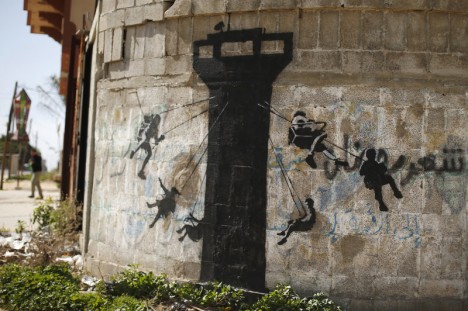 banksy gaza prison mural