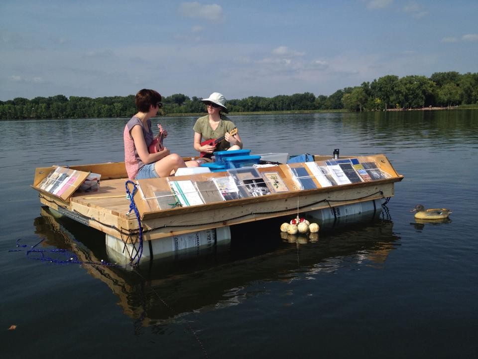 Mobile Pop-Up Libraries: 12 Temporary & Traveling Book Lenders | Urbanist
