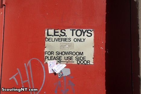secret toy shop bar 2