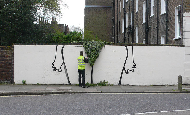 Street Art Lives 13 Installations That Interact With Nature Weburbanist