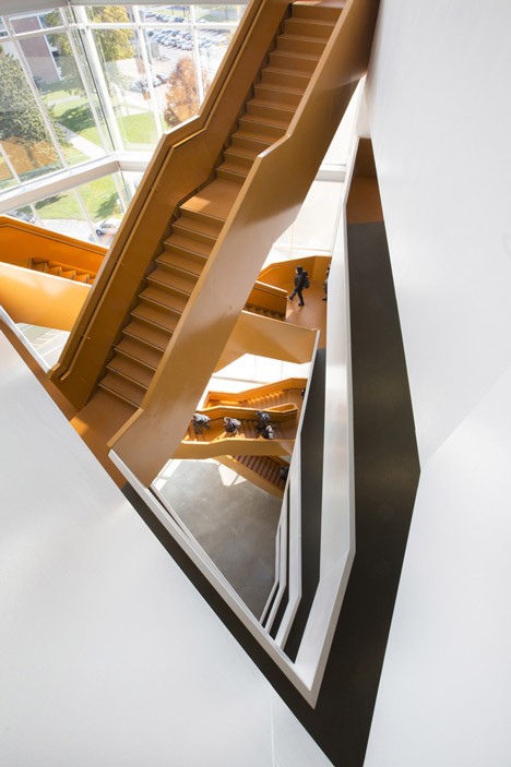 modern staircase dramatic orange 4