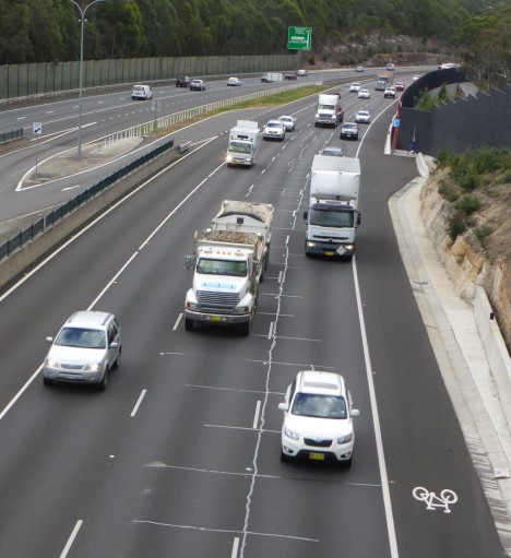 dedicated-highway-bike-lane
