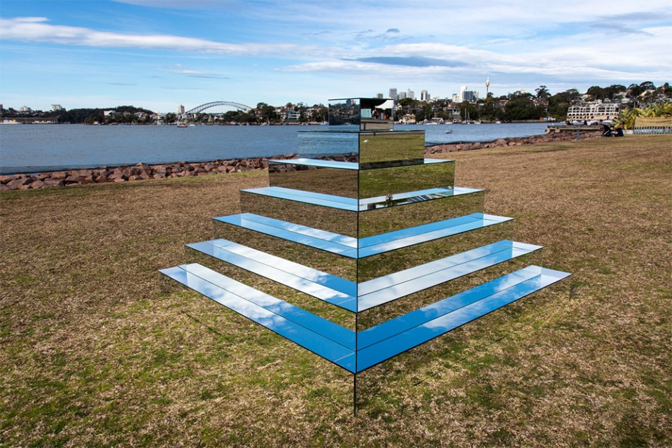 Reflection Perception 12 More Mirrored Art Installations Urbanist