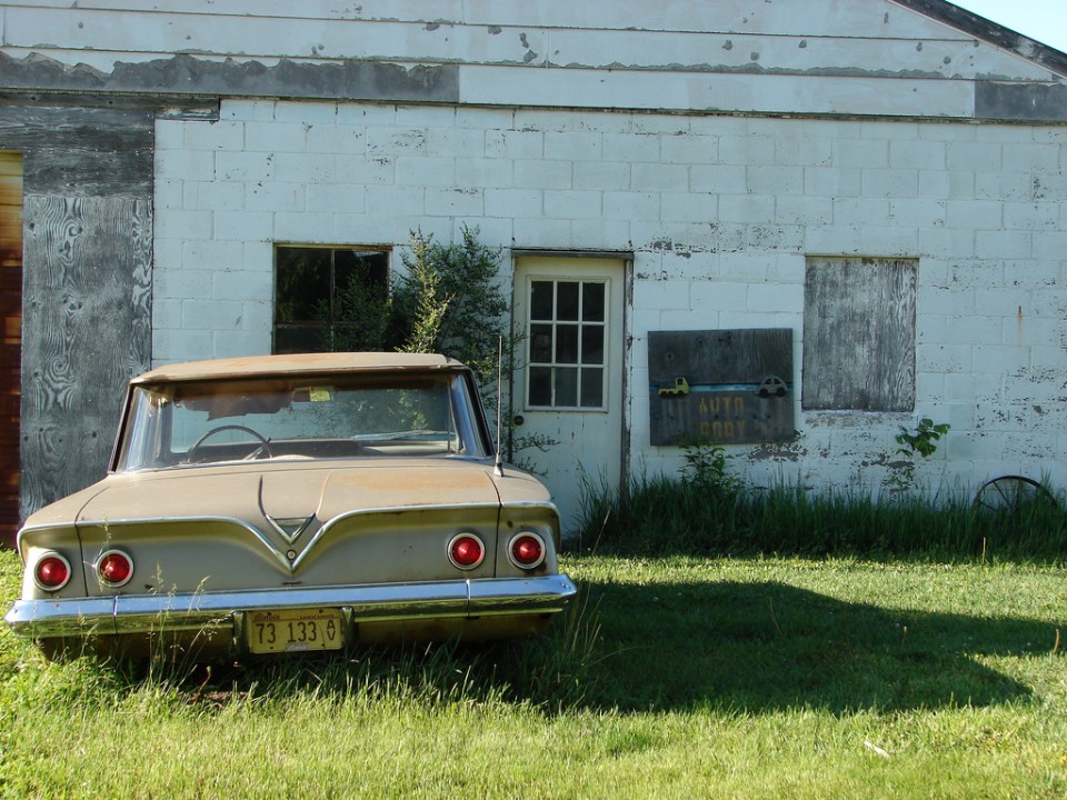 Fender Bender Menders 15 Abandoned Auto Body Shops Urbanist