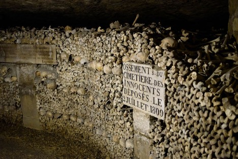 france sights catacombs 1