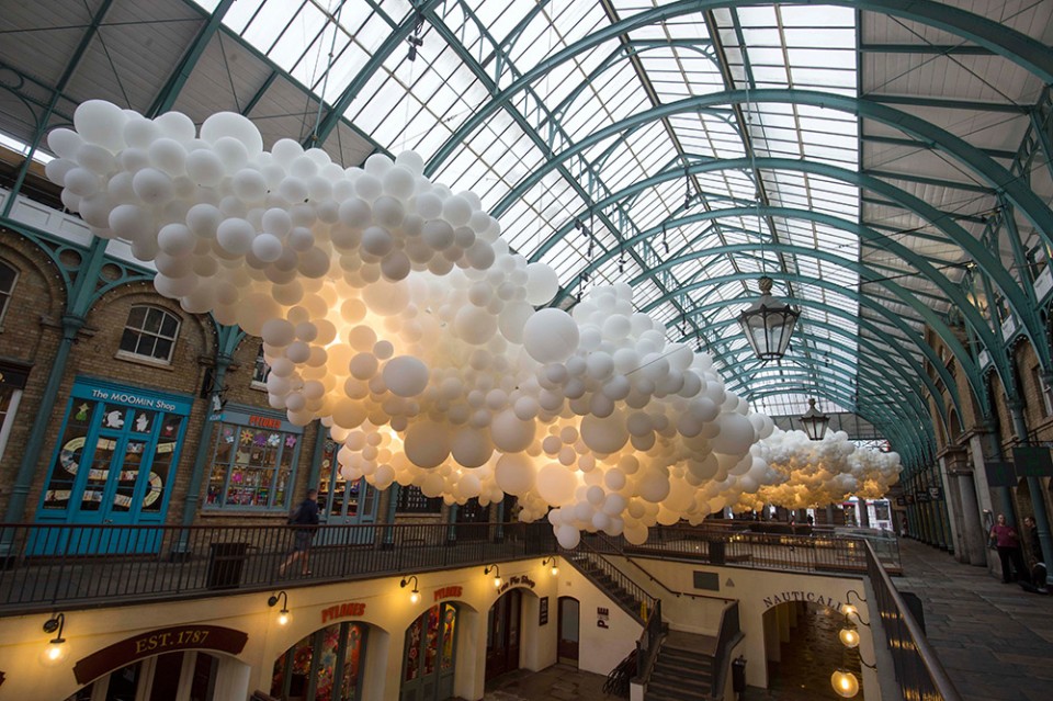 Blowing Up: 16 Impressive Inflatable Works of Balloon Art | Urbanist