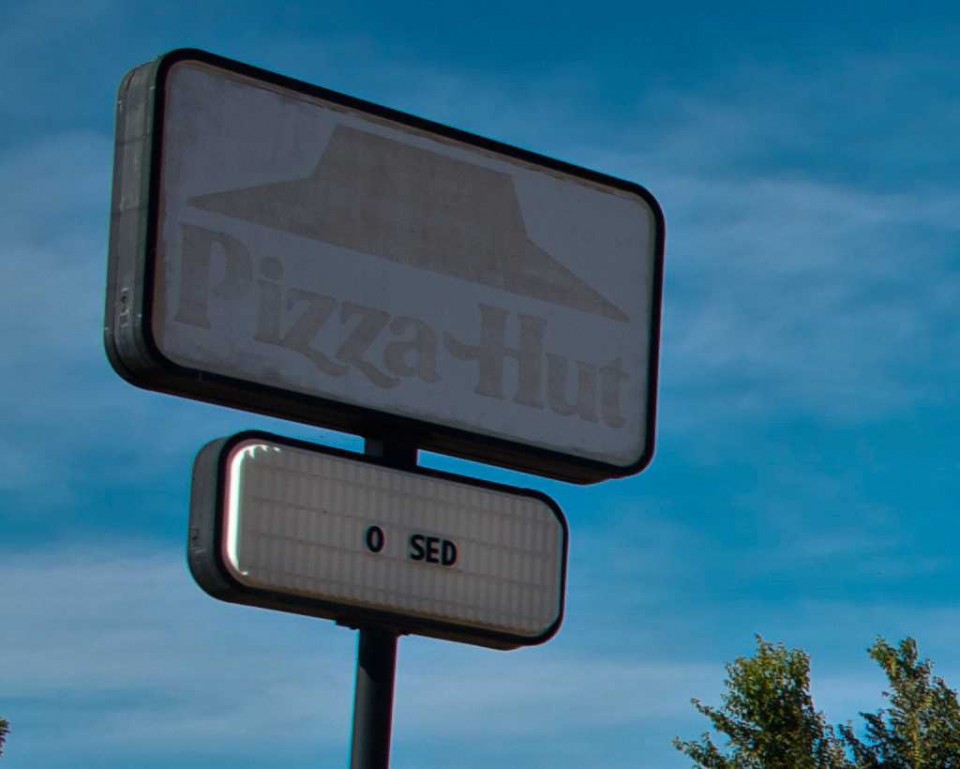 Pizza Hurt 12 Stale & Crusty Abandoned Pizza Hut Stores Urbanist