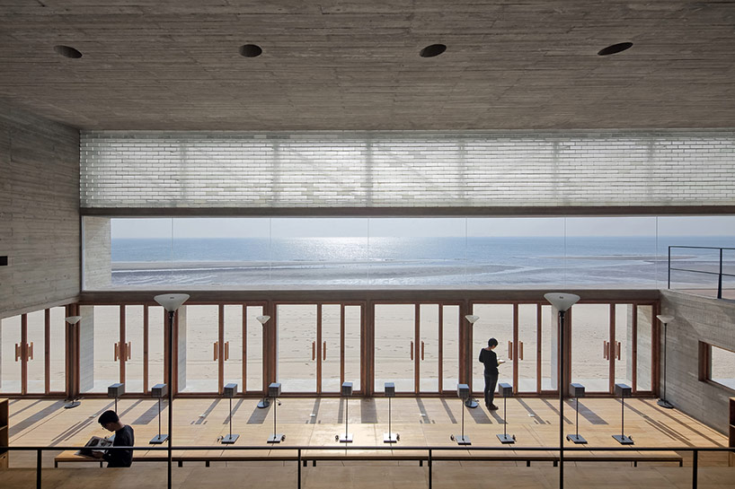 Beach Read: Monumental Concrete Library On The Edge Of A Bay - WebUrbanist