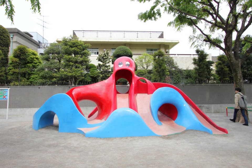 Suckers! Japan’s Ubiquitous Octopus Playground Slides Urbanist