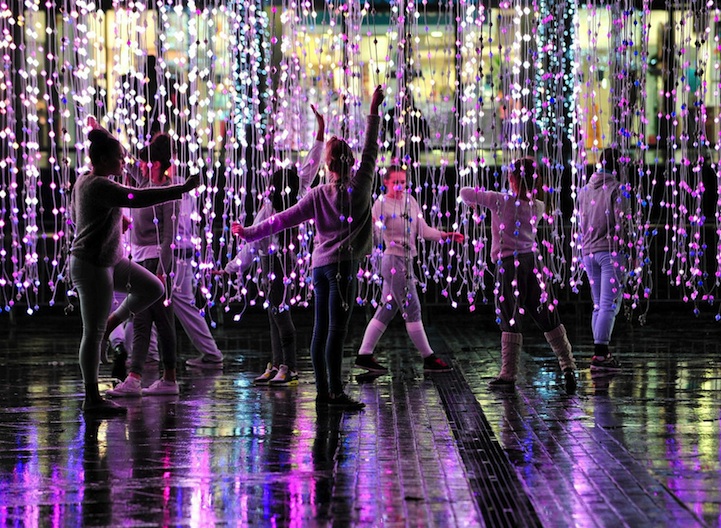 Luminous Illusions: 14 Interactive Spaces Made of Light | Urbanist