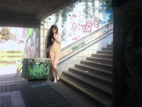 subway nude