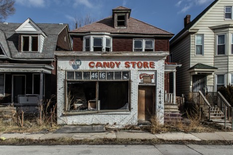 abandoned-candy-store-9b