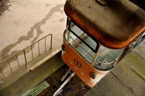 abandoned-okutama-cable-car6