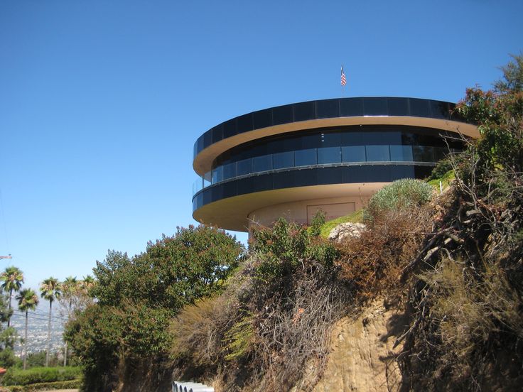 Dynamic Architecture: 13 Buildings with Moving Parts | Urbanist