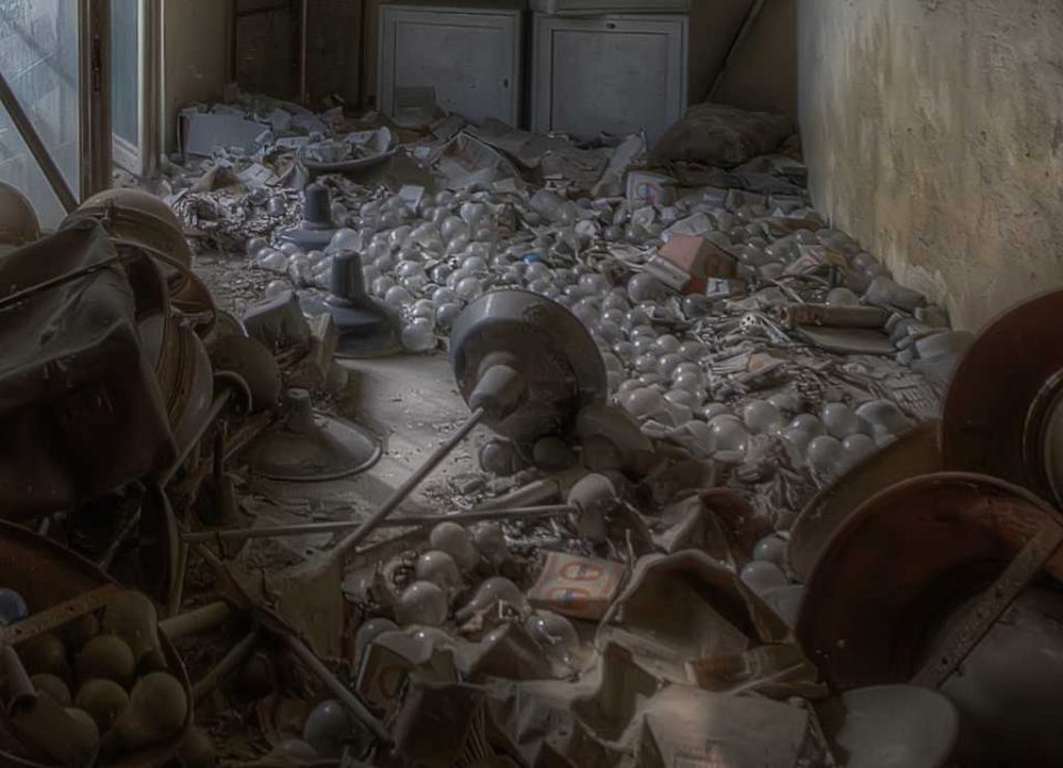 Silence Of The Lamps 10 Abandoned Light Bulb Factories Urbanist