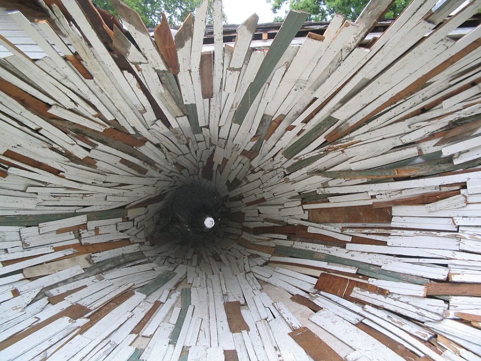 Tunnel Visions: 15 All-Encompassing Explorable Art Installations | Urbanist
