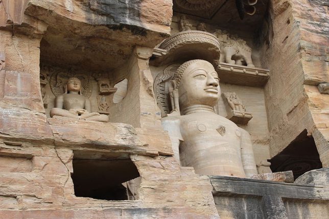 ancient-statues-tirthankara-3