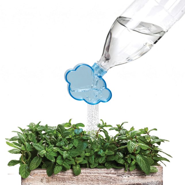 cloud-shaped-watering-can