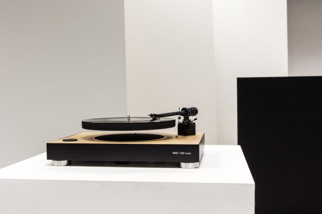 floating-record-turntable