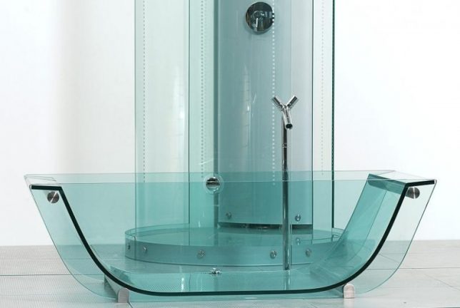 transparent-bath-tub-1