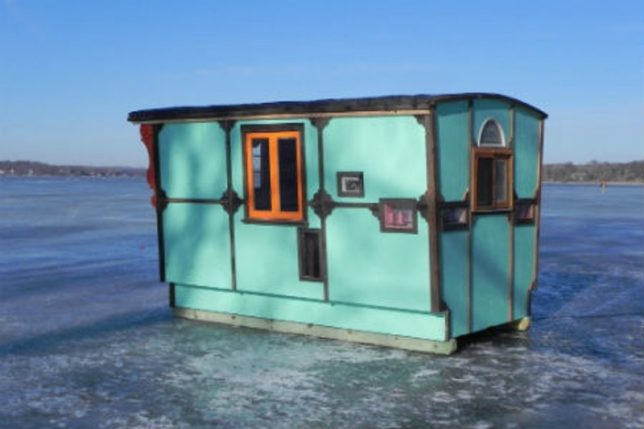 fishing-huts-art-shanty-3