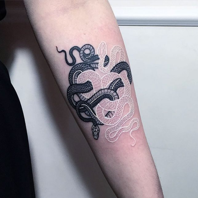 modern-tattoos-snakes-4