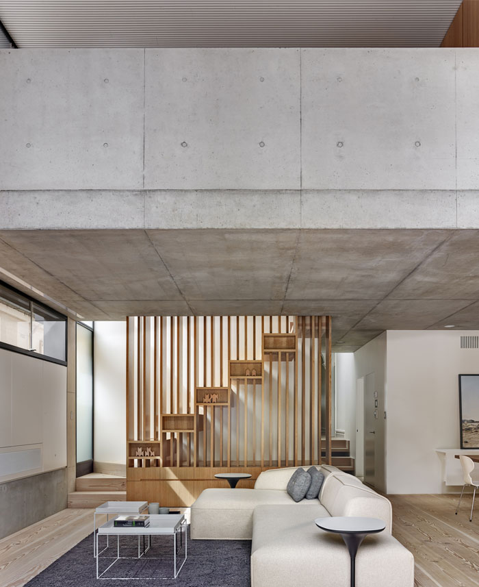Cold Yet Comfortable: 13 Surprisingly Inviting Concrete Home Interiors ...