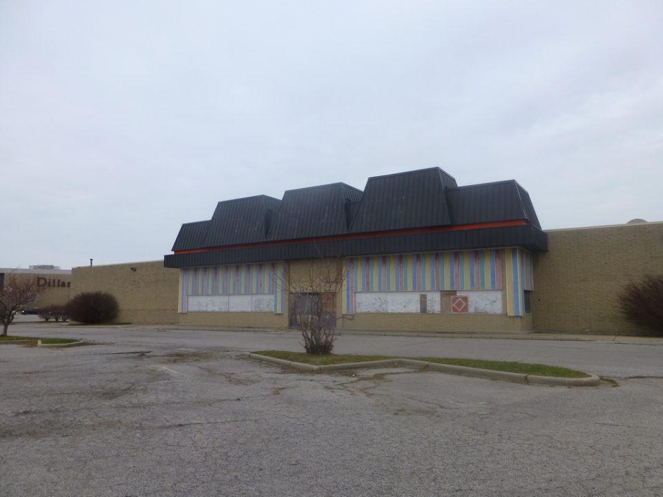 abandoned toys r us near me