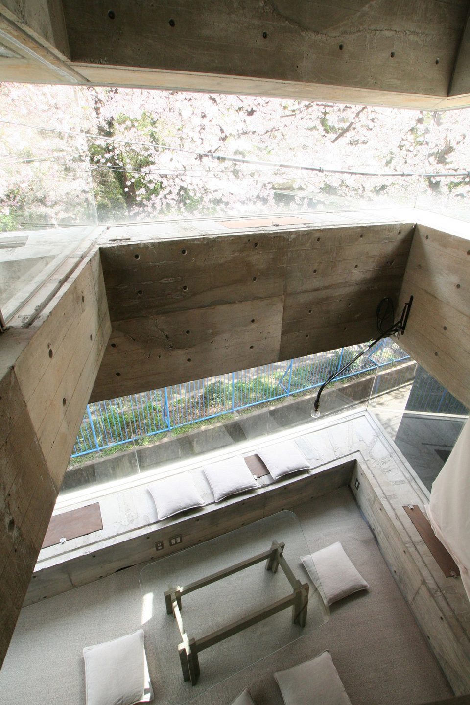 Brutalist Style Lightens Up with Lots of Glass at Japan’s Oriel Window ...
