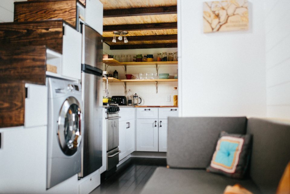 Take It From A Tiny House 12 Smart Small Space Tricks That Really Work Urbanist