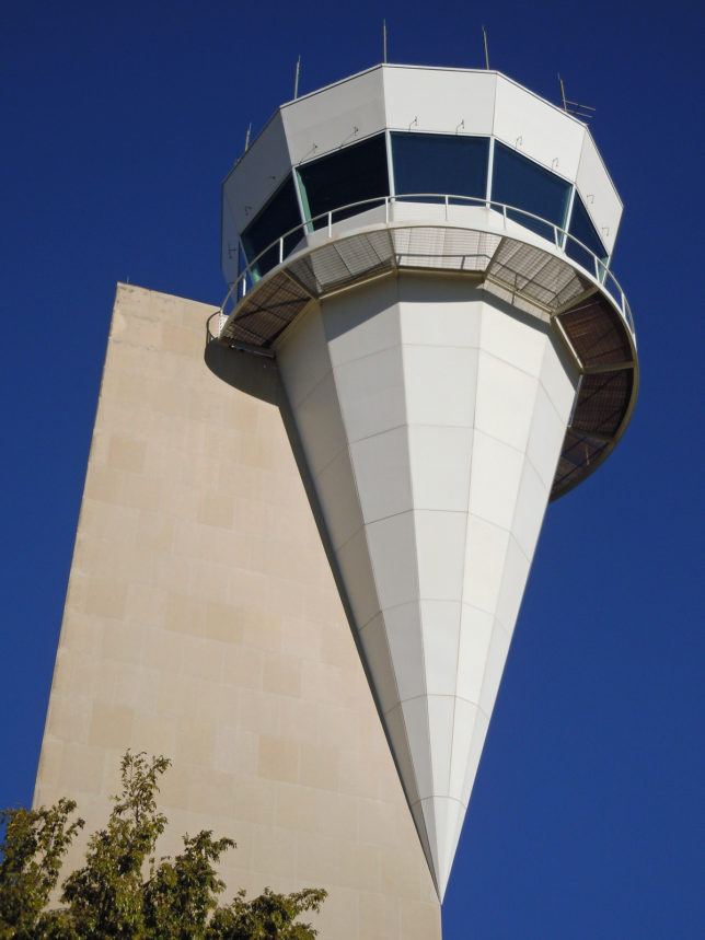 In Plane Sight: The Fort Worth Alliance Airport ATC Tower - WebUrbanist